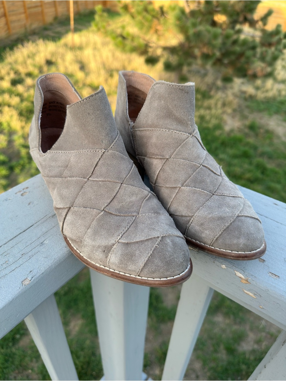 Seychelles Women’s Taupe Suede Ankle Booties